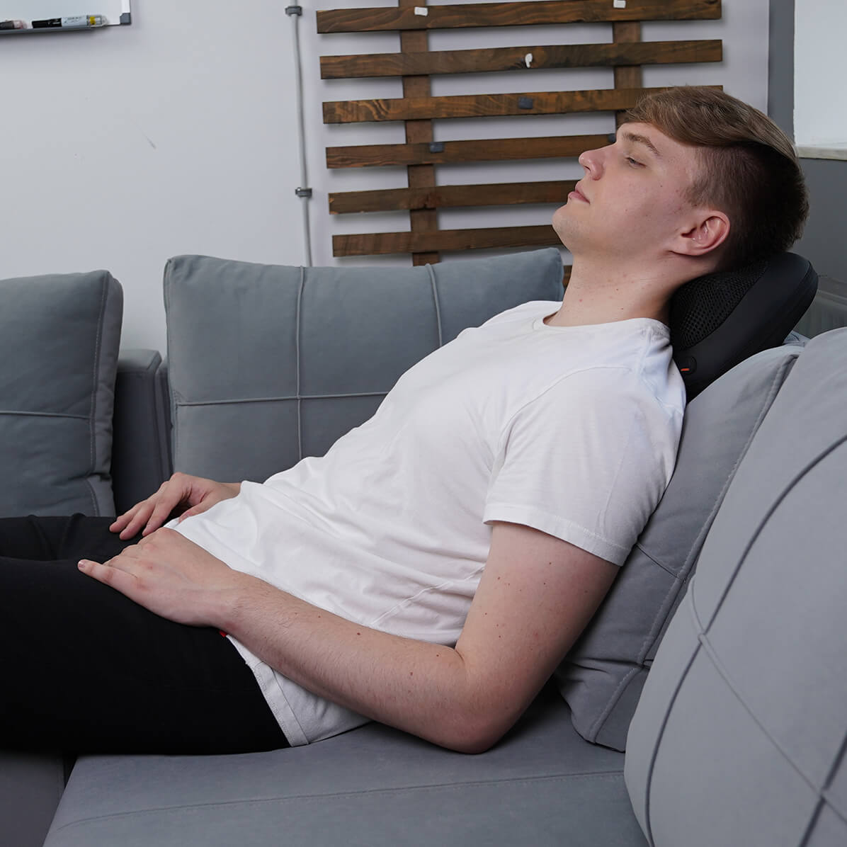 UVI Epione Shiatsu massage pillow